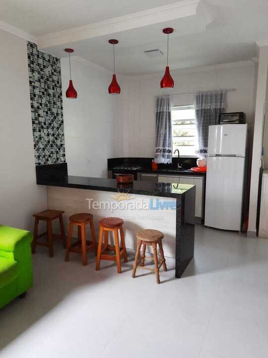 Apartamento para alquiler de vacaciones em Ubatuba (Praia das Toninhas)