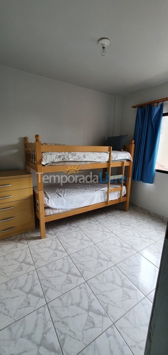 Apartment for vacation rental in Matinhos (Balneário Ipacaraí)