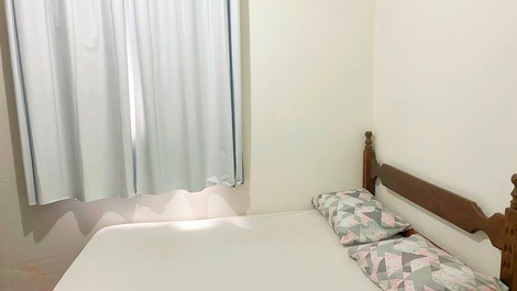 Seasonal site 15km from BH, with swimming pool and large green area.