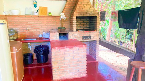 Seasonal site 15km from BH, with swimming pool and large green area.