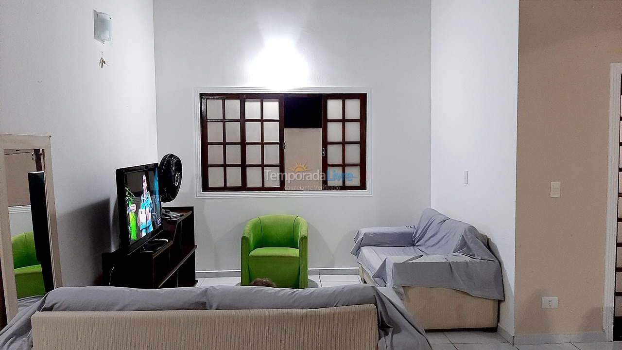 Casa para aluguel de temporada em Guarujá (Enseada)