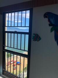 Apartamento de frente para o Mar, Prédio Redondo Martin de Sá