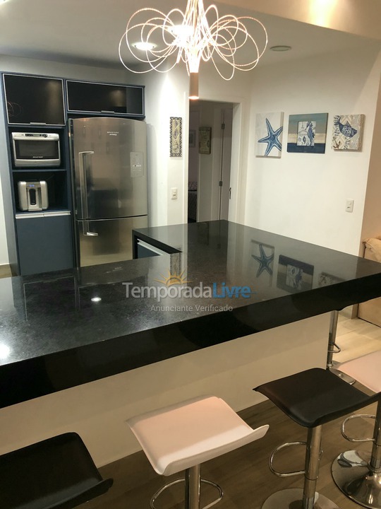 Apartamento para aluguel de temporada em Guarujá (Enseada Tortugas)