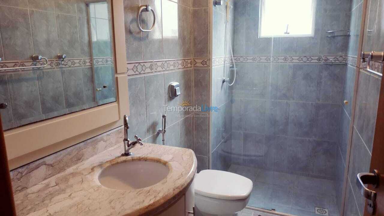 Apartamento para alquiler de vacaciones em Itapema (Meia Praia)