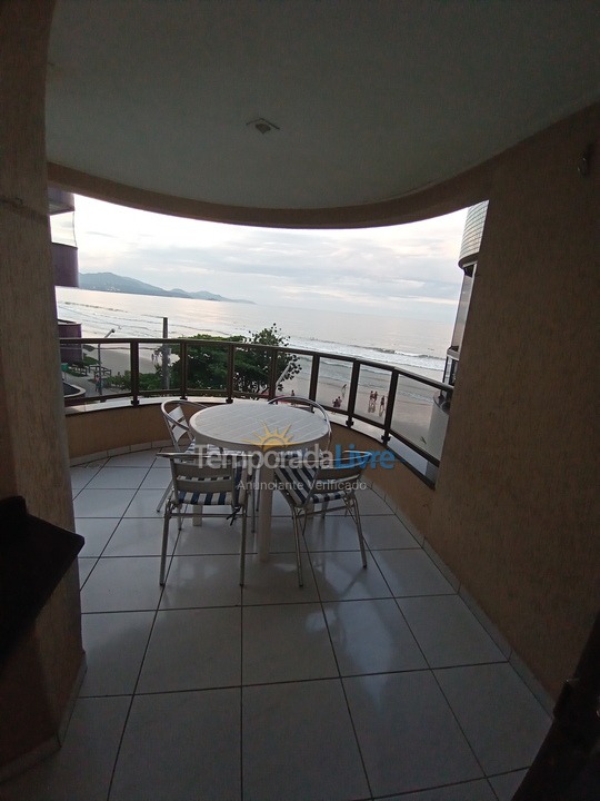 Apartamento para aluguel de temporada em Itapema (Meia Praia)