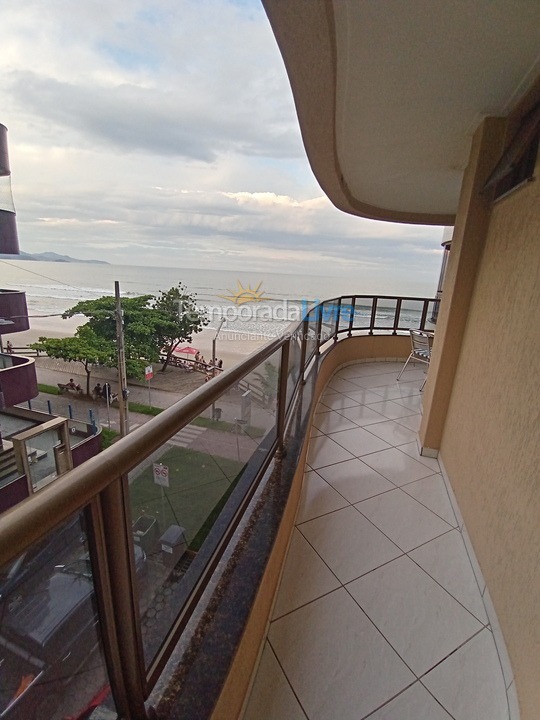 Apartamento para aluguel de temporada em Itapema (Meia Praia)