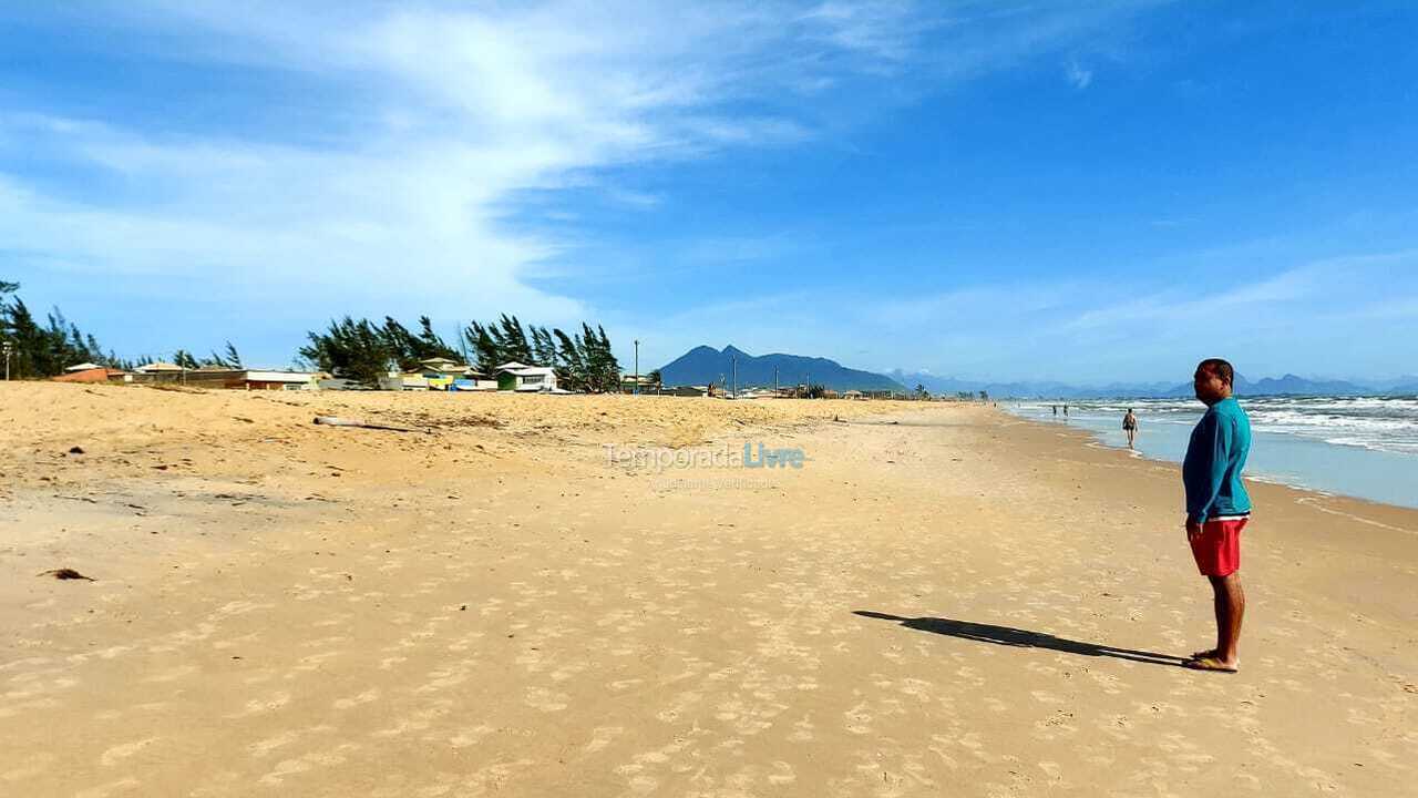 Casa para alquiler de vacaciones em Cabo Frio (Tamoios Unamar Cabo Frio)