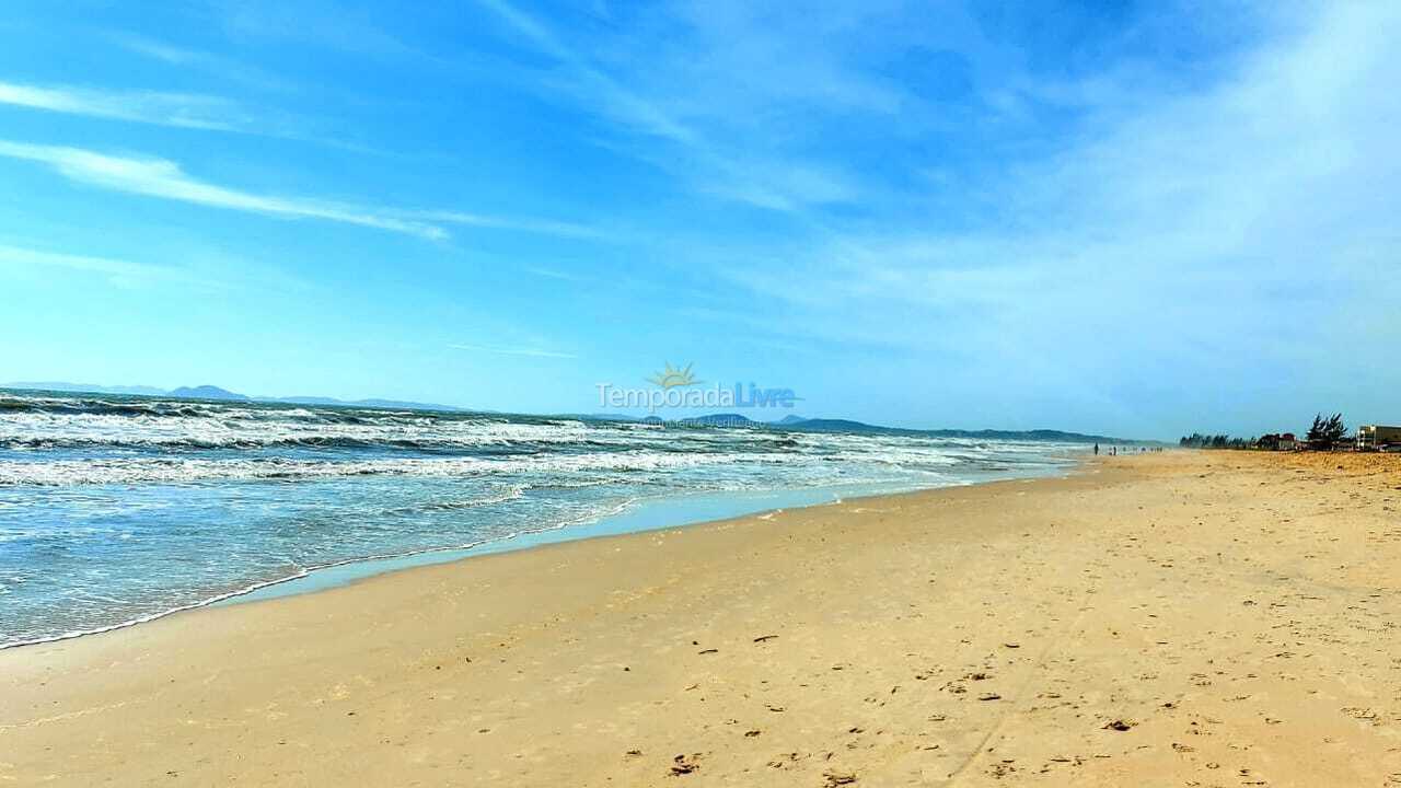 Casa para alquiler de vacaciones em Cabo Frio (Tamoios Unamar Cabo Frio)