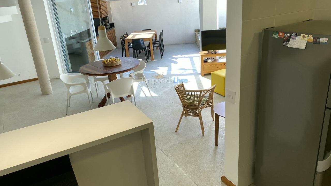 Casa para aluguel de temporada em São Sebastião (Juquehy)