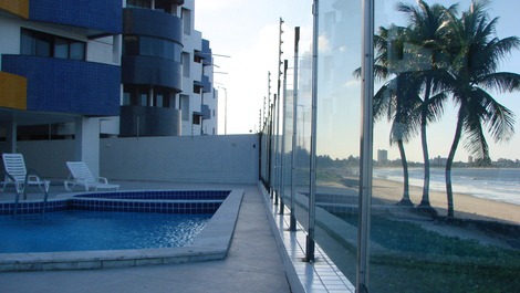 Apartamento em prédio beira mar - Praia do Bessa João Pessoa