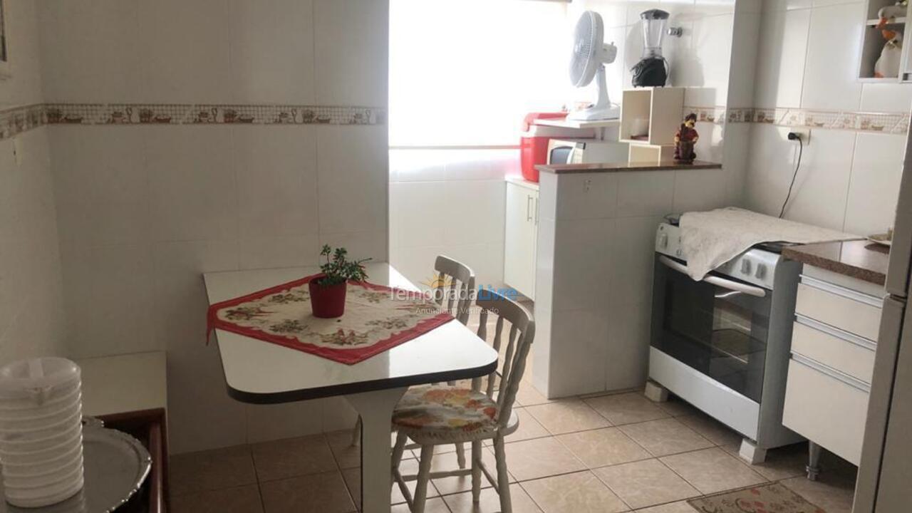 Apartment for vacation rental in Guarujá (Praia do Tombo)