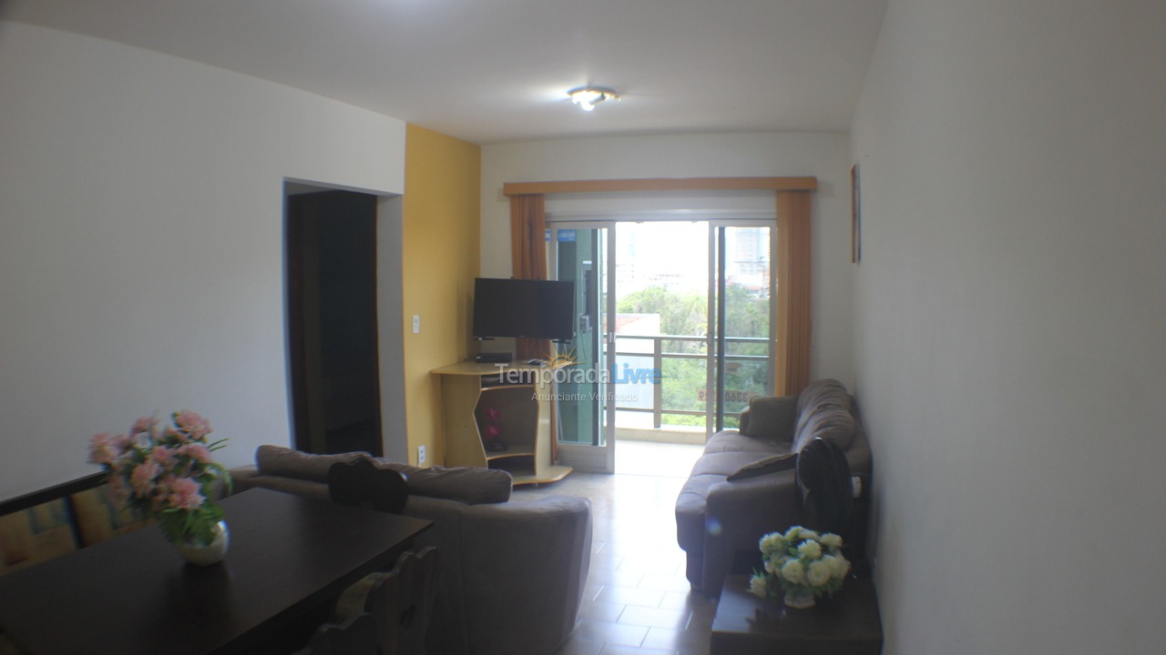 Apartamento para aluguel de temporada em Itapema (Meia Praia)