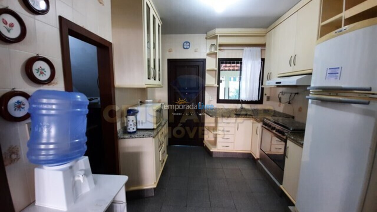 Casa para alquiler de vacaciones em Bombinhas (Praia de Bombas)