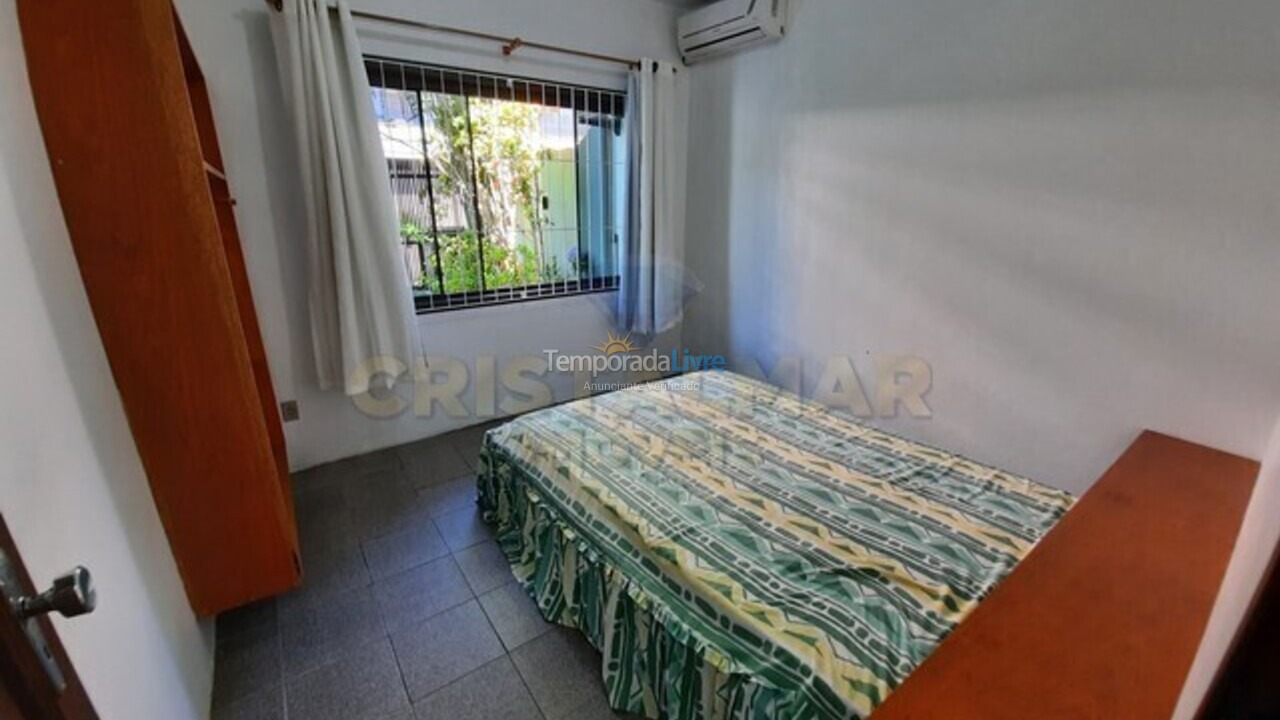 Casa para alquiler de vacaciones em Bombinhas (Praia de Bombas)
