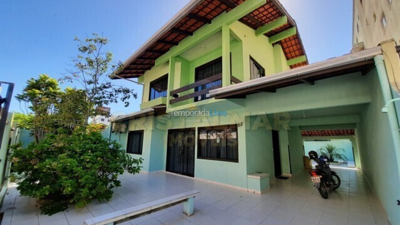 Casa para alquiler de vacaciones em Bombinhas (Praia de Bombas)