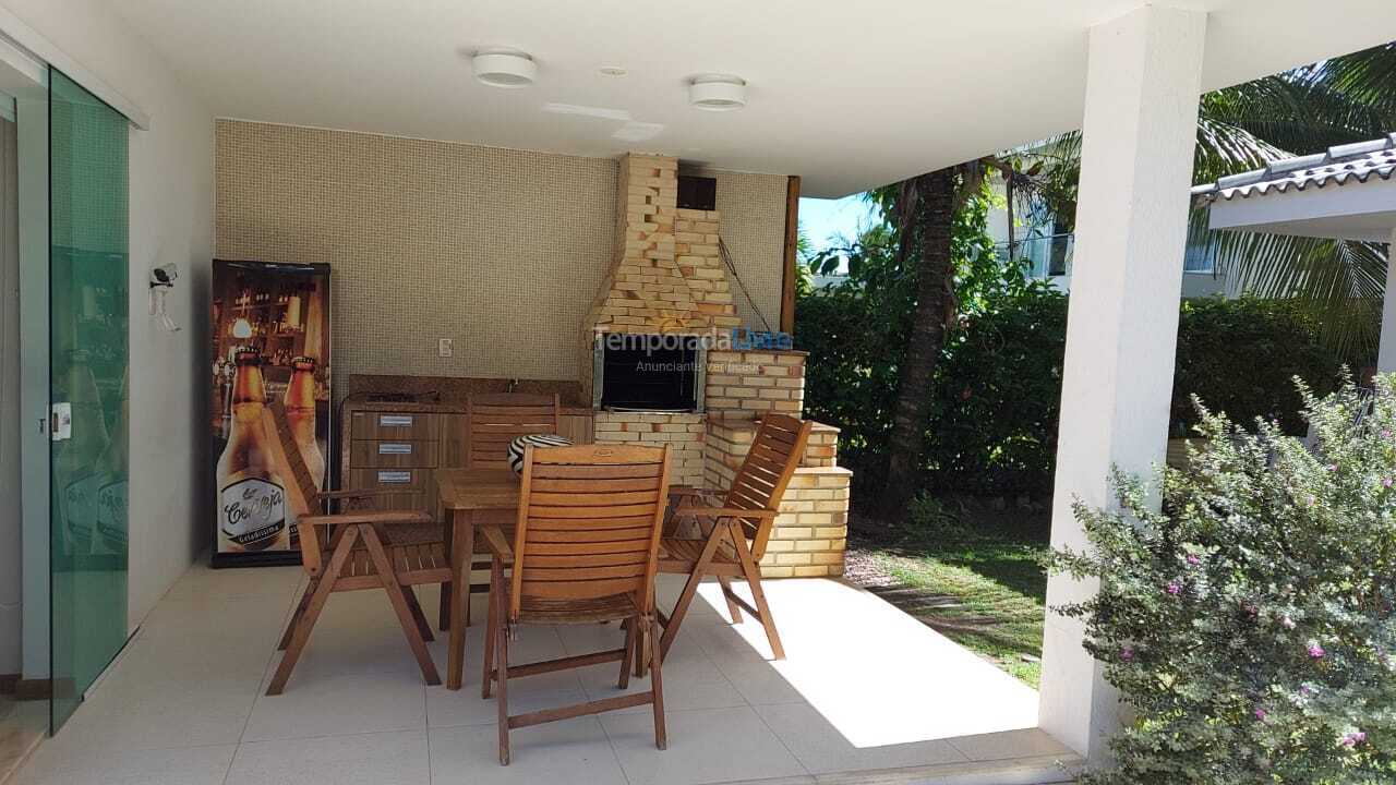 Casa para aluguel de temporada em Camaçari (Praia de Guarajuba)