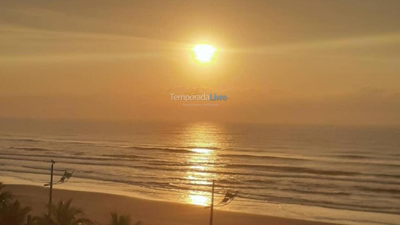 Apartamento para aluguel de temporada em Mongaguá (Mongaguá)