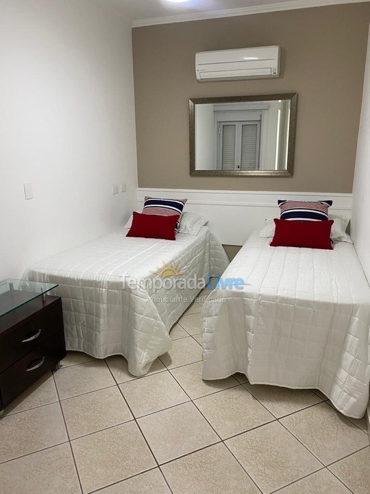 Apartamento para aluguel de temporada em Bertioga (Riviera de São Lourenço)