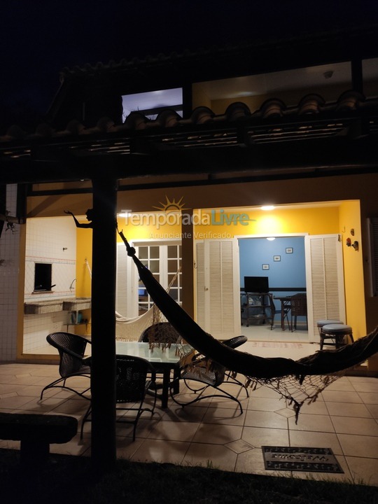 Casa para aluguel de temporada em Guaratuba (Barra do Saí)