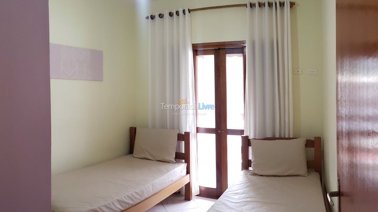 Casa para aluguel de temporada em Ubatuba (Maranduba)