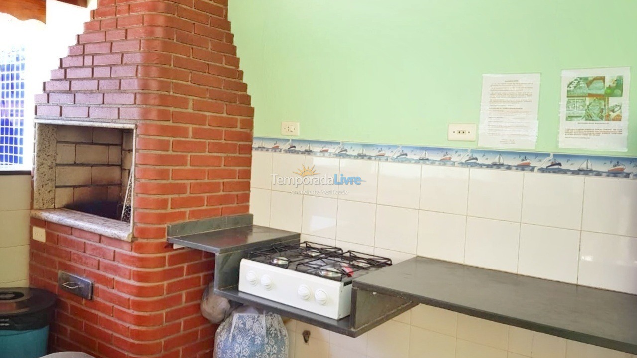 Casa para aluguel de temporada em Ubatuba (Maranduba)