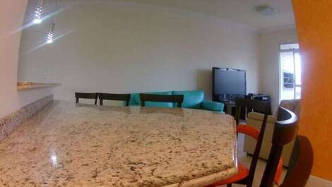 Maravilhoso Apartamento (16) com 03 dormitórios frente ao mar