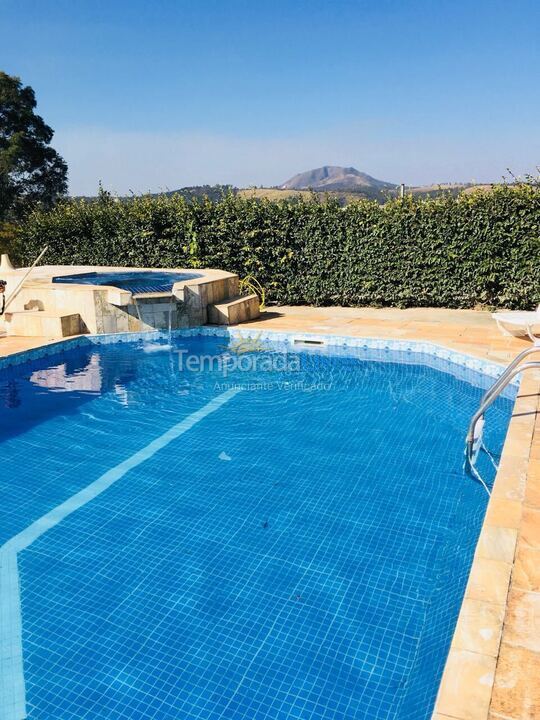 Granja para alquiler de vacaciones em Araçariguama (Chácara dora)