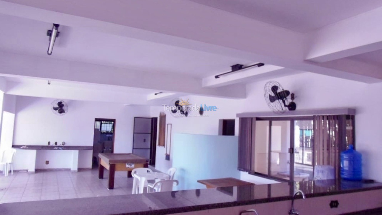 Granja para alquiler de vacaciones em Araçariguama (Chácara dora)