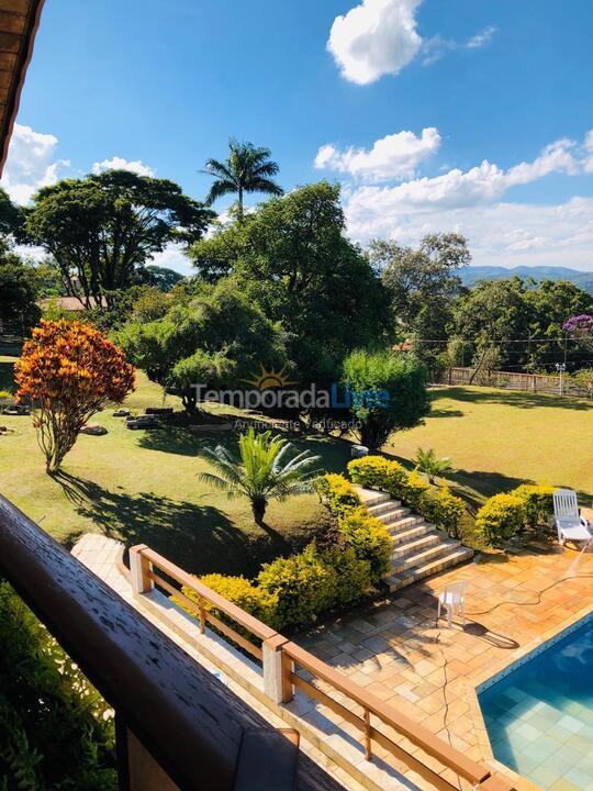 Granja para alquiler de vacaciones em Araçariguama (Chácara dora)