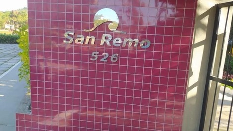 Beautiful apartment on the beach of Porpoises in Ubatuba