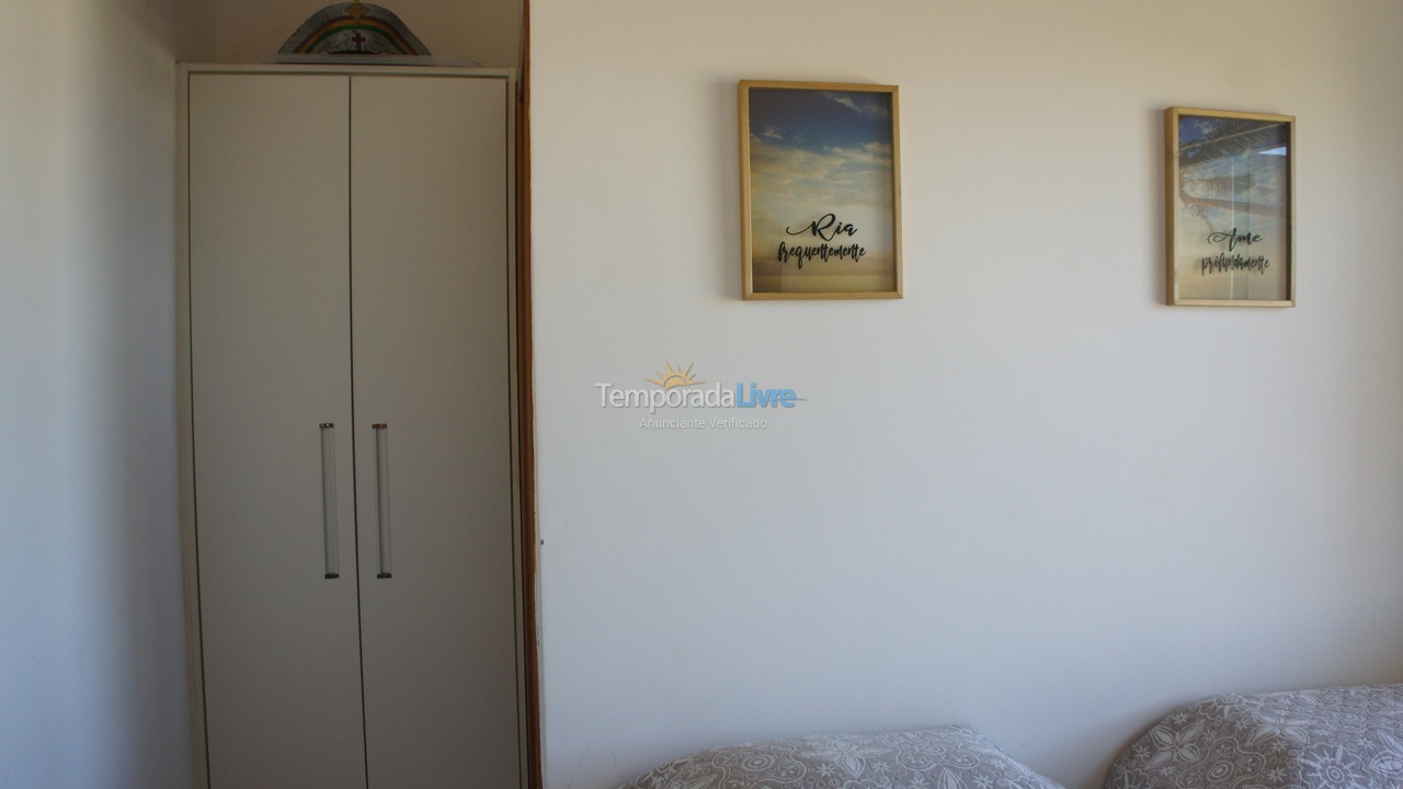 Apartamento para aluguel de temporada em Mata de São João (Imbassaí)