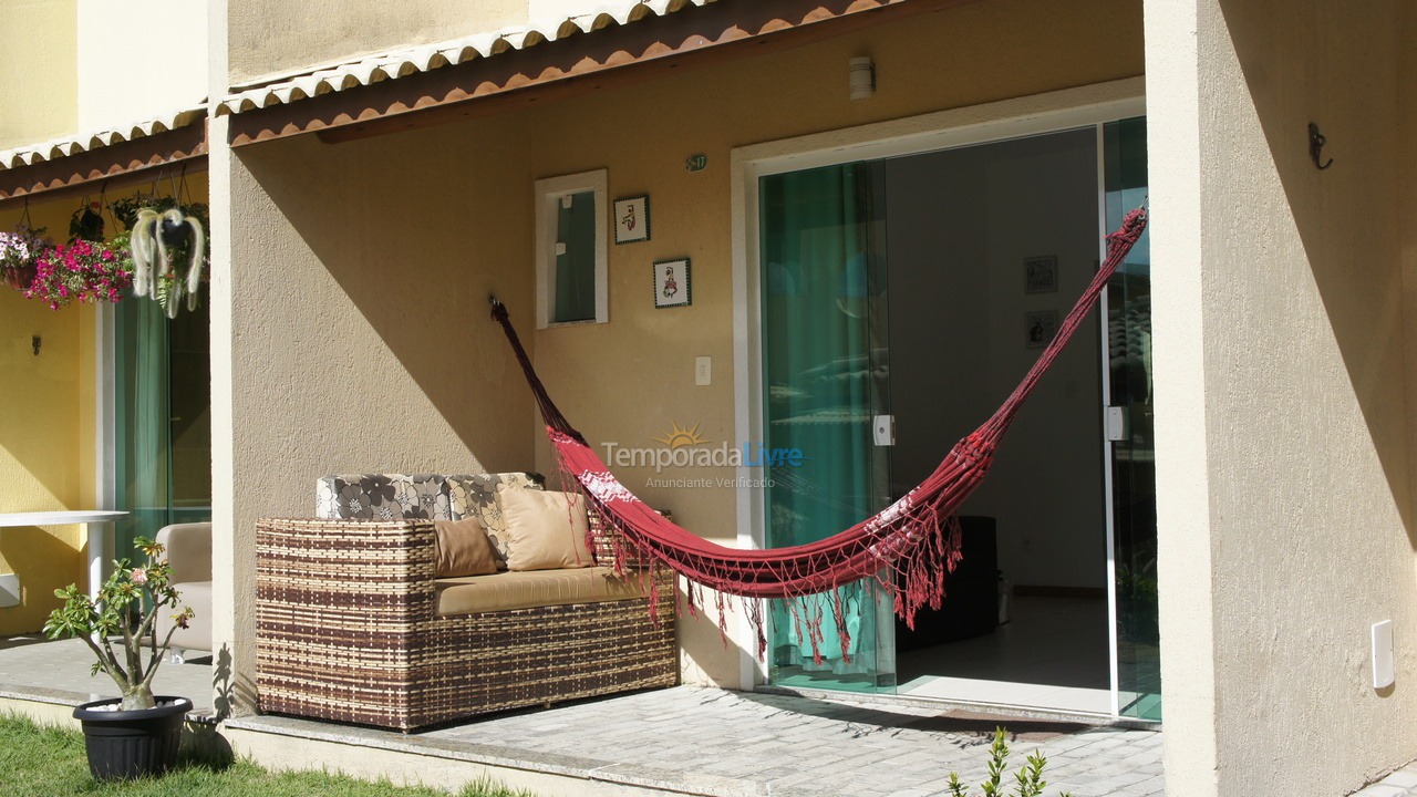 Apartamento para aluguel de temporada em Mata de São João (Imbassaí)