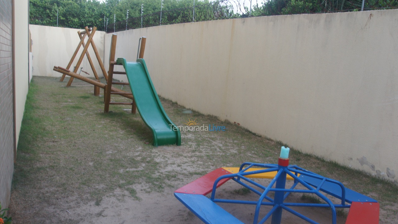 Apartamento para aluguel de temporada em Mata de São João (Imbassaí)