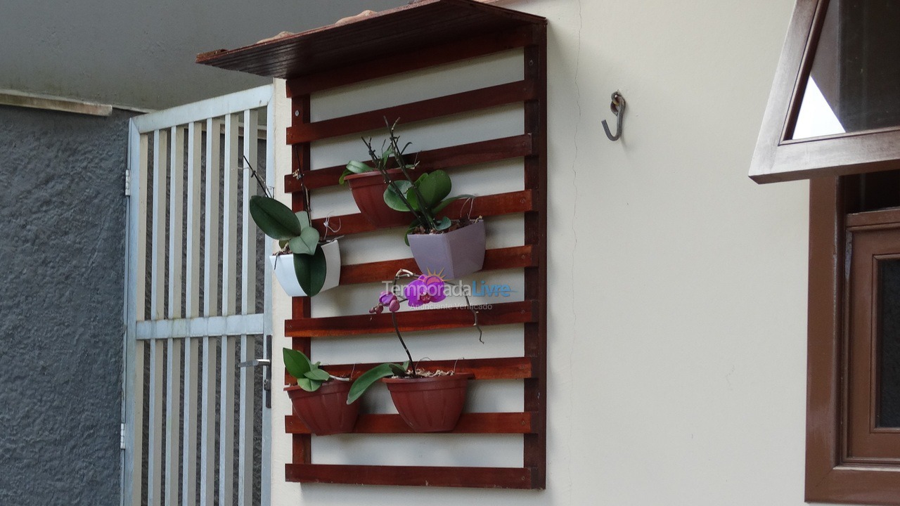 Casa para aluguel de temporada em Ubatuba (Lagoinha)