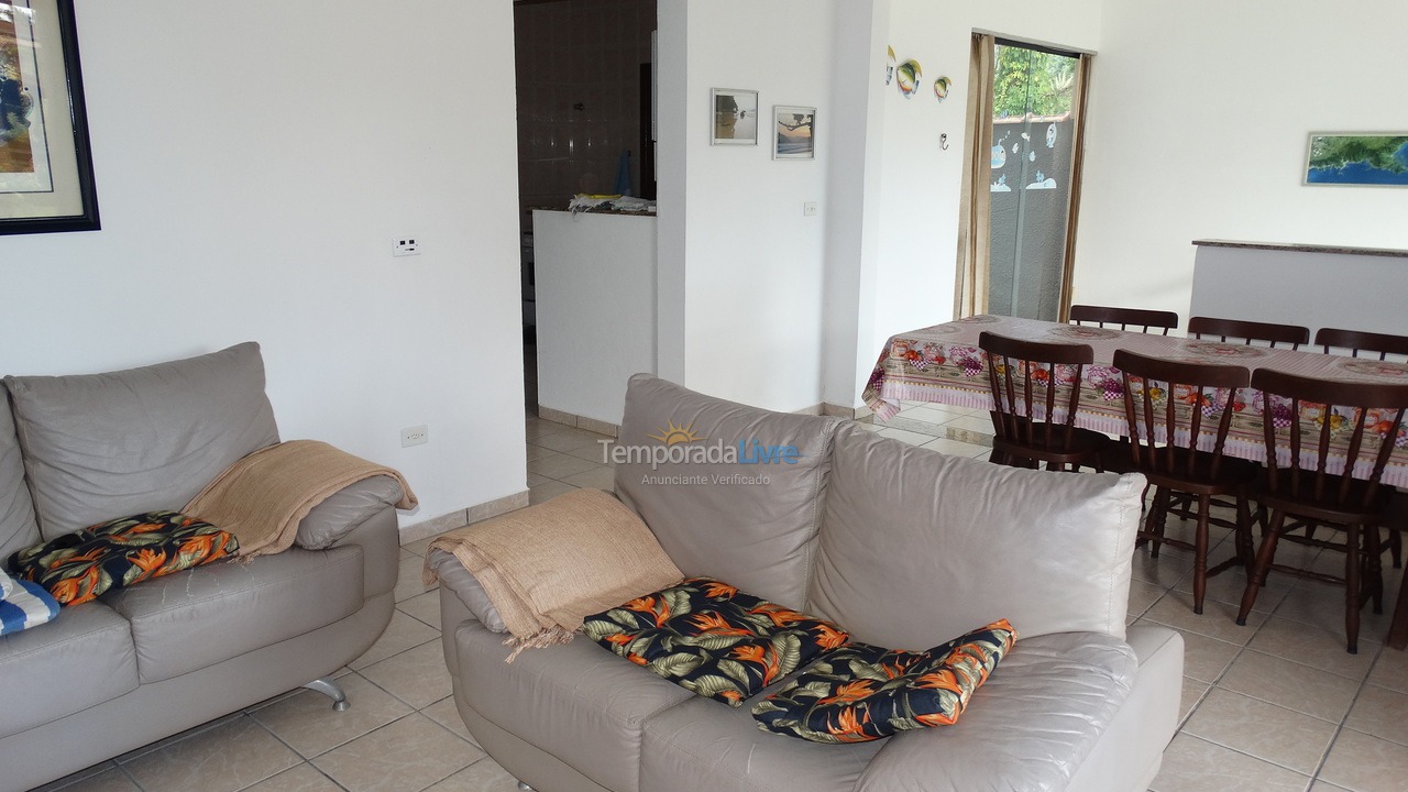 Casa para aluguel de temporada em Ubatuba (Lagoinha)