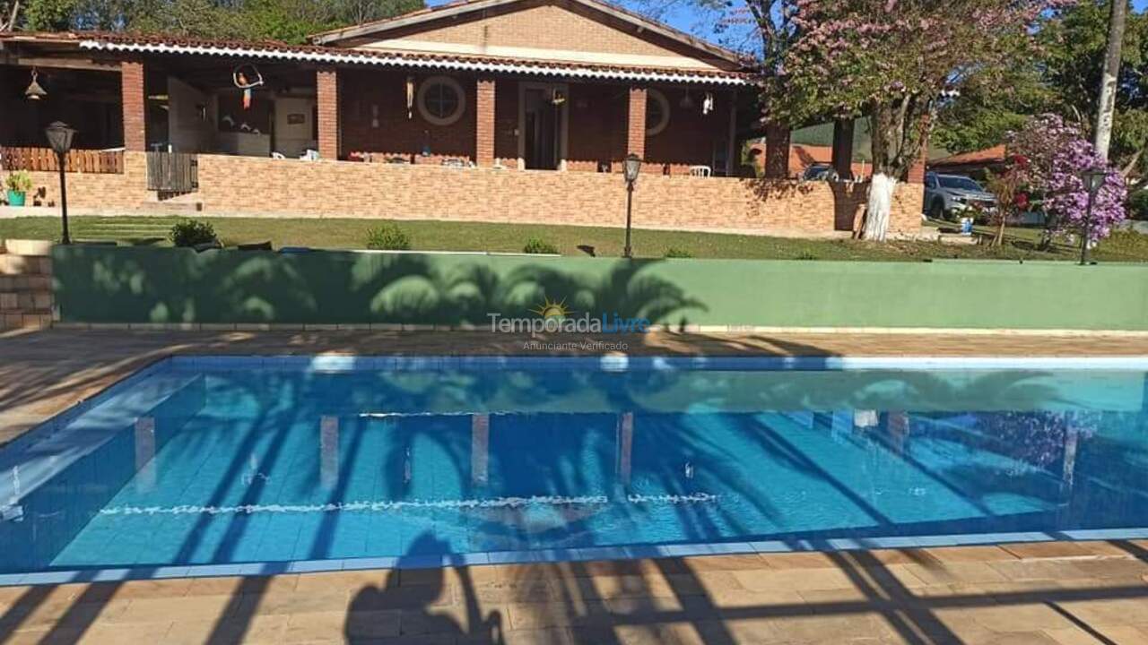 Chácara / sítio para aluguel de temporada em Nazaré Paulista (Ribeirao Acima)