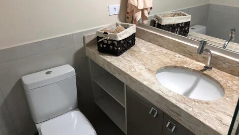 Casa Linda 10 pessoas 3/4 c/ Piscina churrasqueira e Wifi