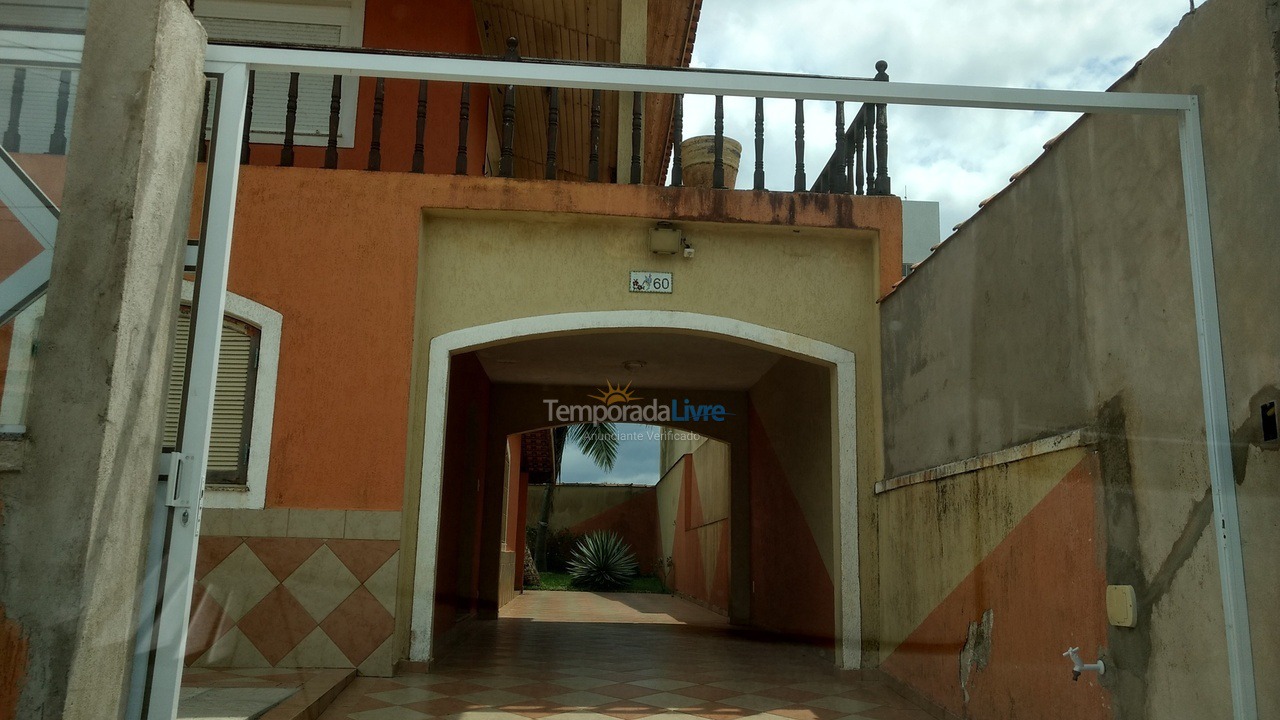 House for vacation rental in Itanhaém (Balneário Tupy)