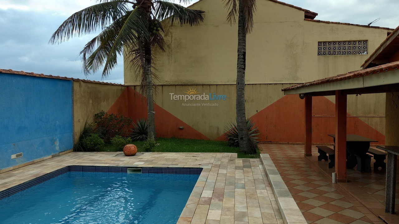 House for vacation rental in Itanhaém (Balneário Tupy)