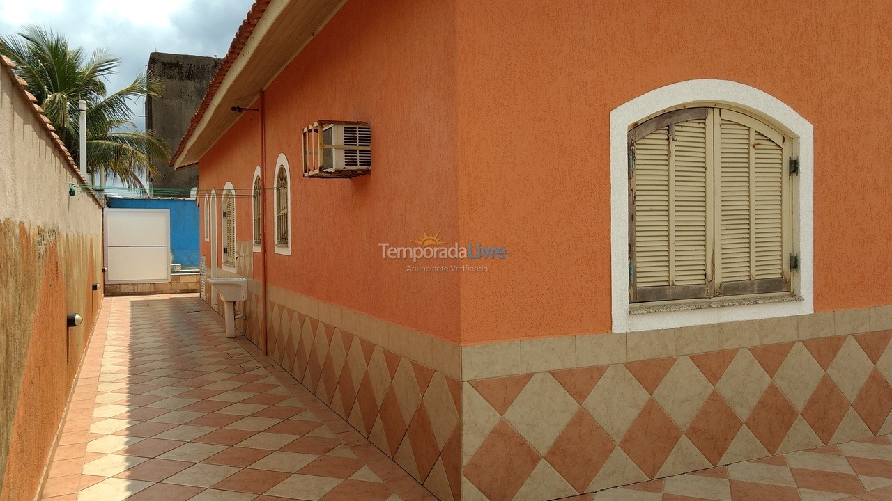 House for vacation rental in Itanhaém (Balneário Tupy)