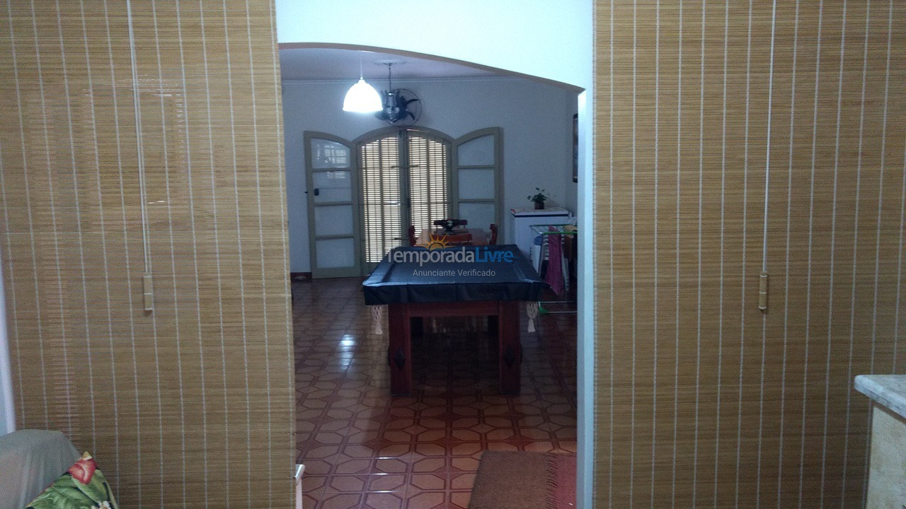 House for vacation rental in Itanhaém (Balneário Tupy)