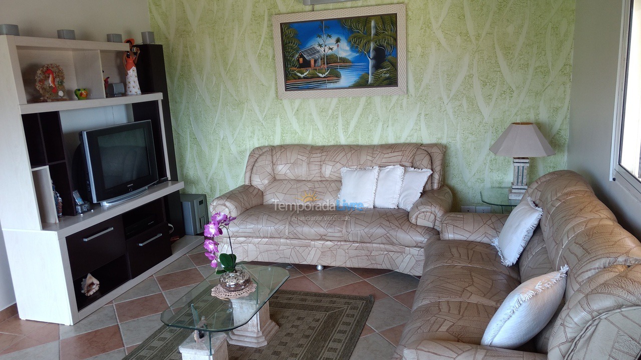 House for vacation rental in Itanhaém (Balneário Tupy)