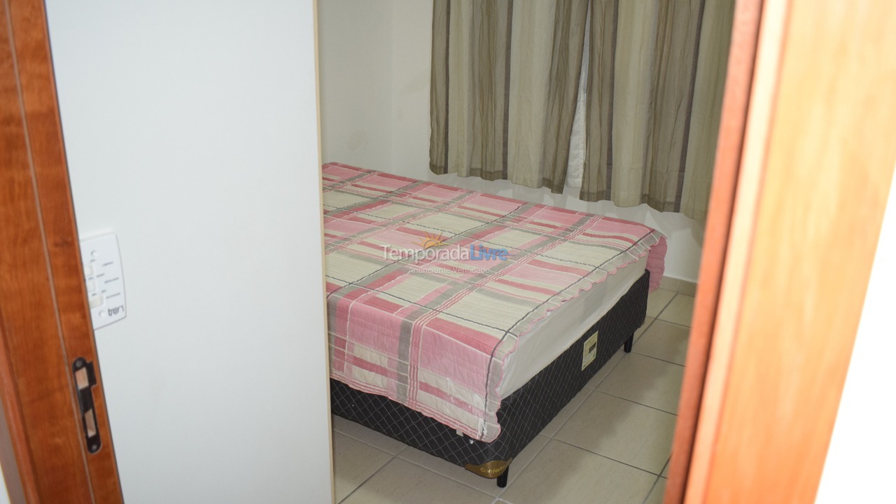 Apartamento para aluguel de temporada em Praia Grande (Guilhermina)