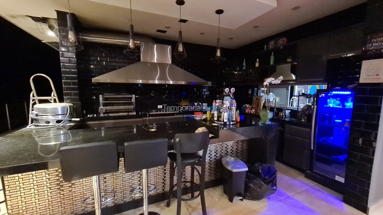 Casa para aluguel de temporada em Paranapanema (Riviera de Santa Cristina Xiii)