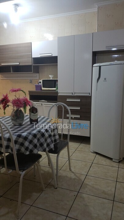 Apartamento para aluguel de temporada em Praia Grande (Boqueirão)