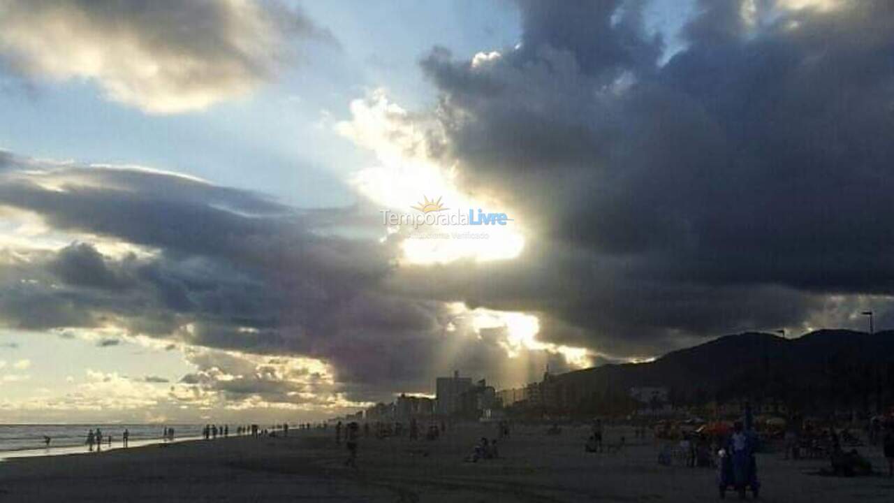 Apartamento para aluguel de temporada em Praia Grande (Boqueirão)