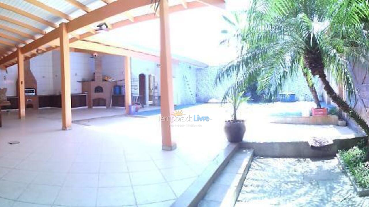 Casa para alquiler de vacaciones em Bertioga (Praia do Indaiá)