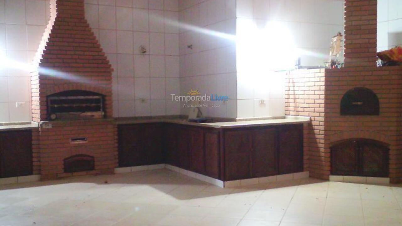 Casa para alquiler de vacaciones em Bertioga (Praia do Indaiá)