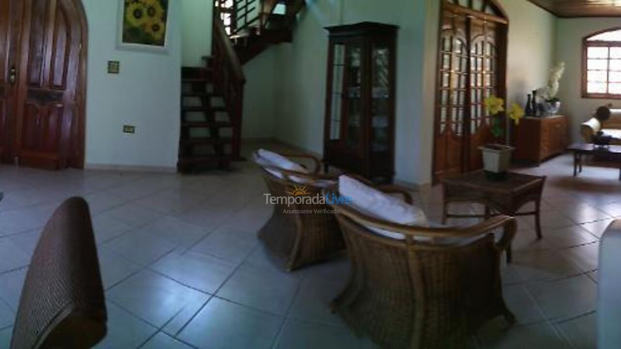 Casa para alquiler de vacaciones em Bertioga (Praia do Indaiá)