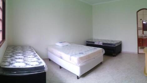 Hermosa casa en Bertioga-sp c / Pscina entre 02 playas